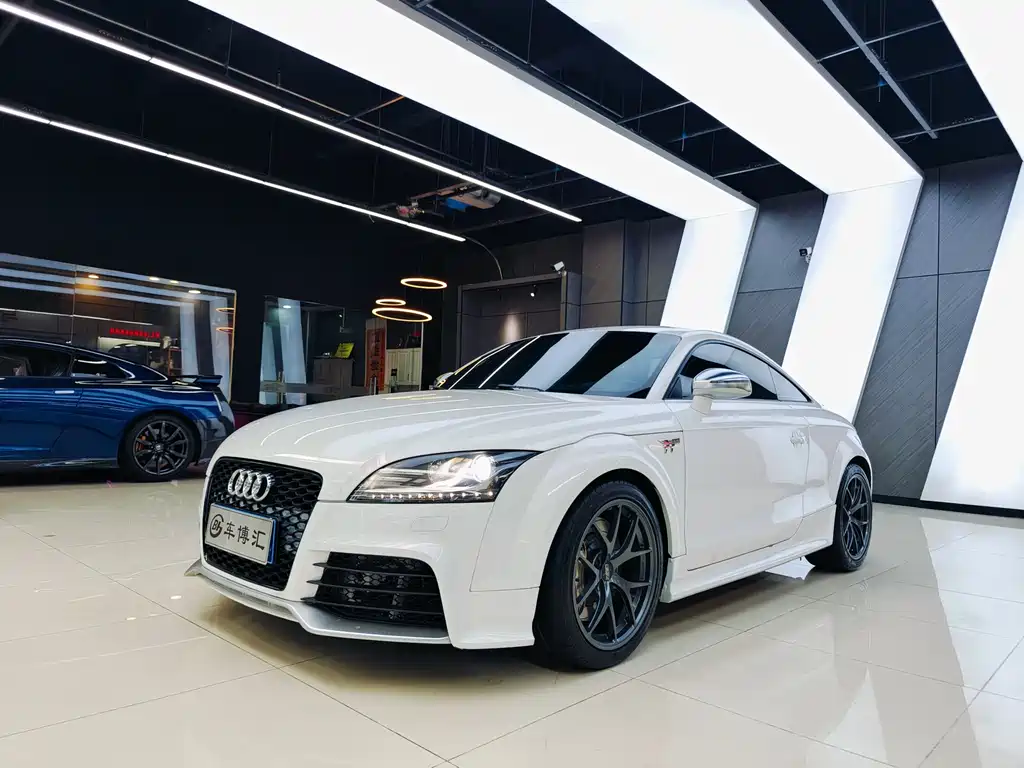 Audi TT 2011 Coupe 2.0 TFSI