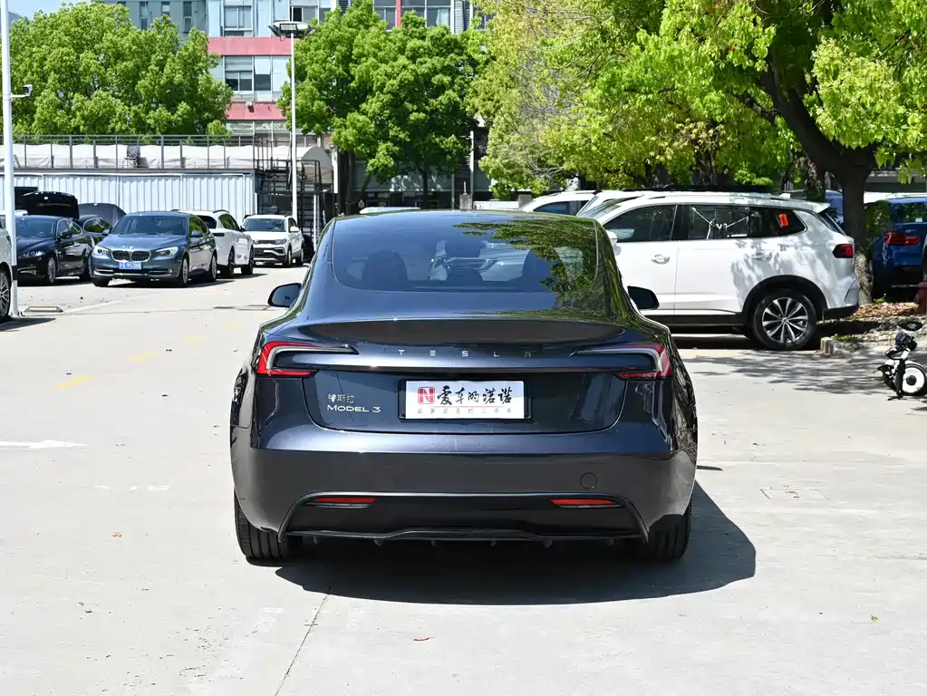 Tesla Model 3 2023 Rear-Wheel Drive