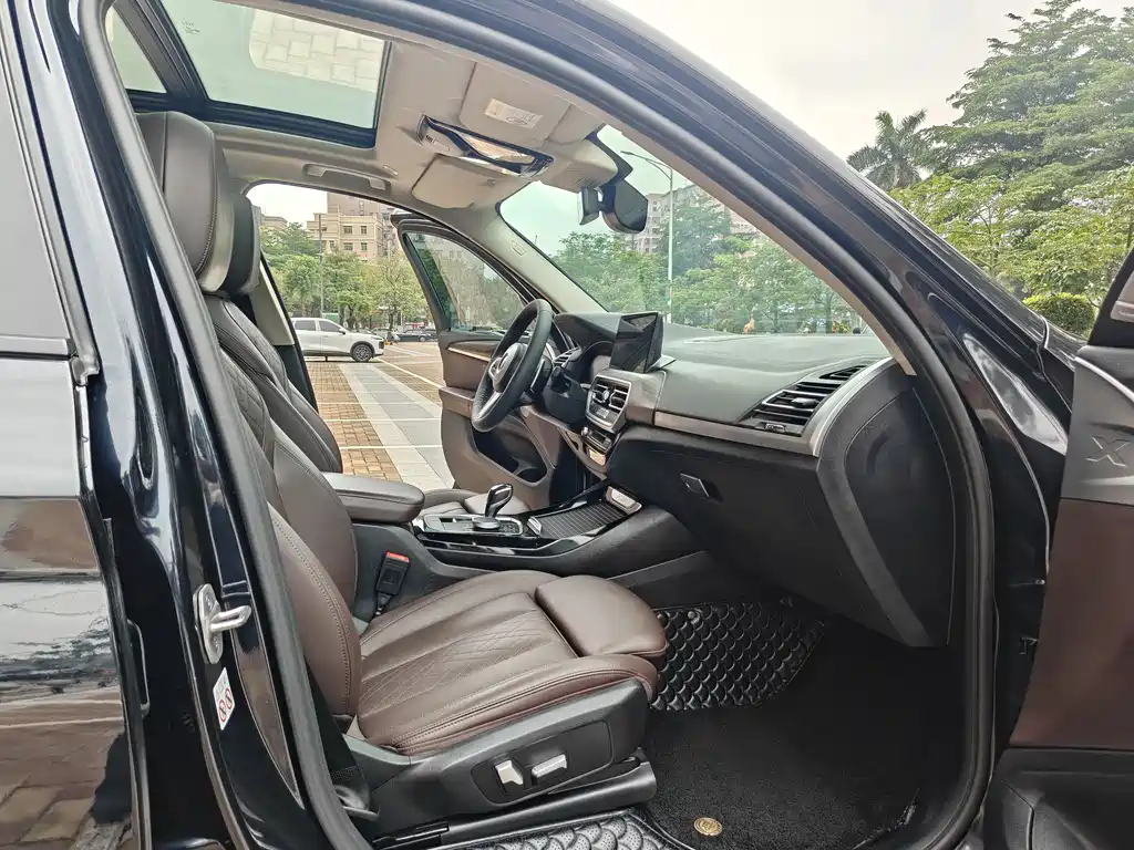 BMW X3 2022 LCI II xDrive30i Leading Edition M Sport Night Package