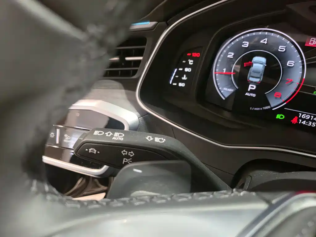 Audi A6L 2025 45 TFSI quattro Select Dynamic Edition