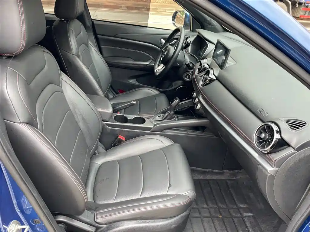 Dongfeng Fengguang 500 2022 1.5L CVT Yuexiang Model
