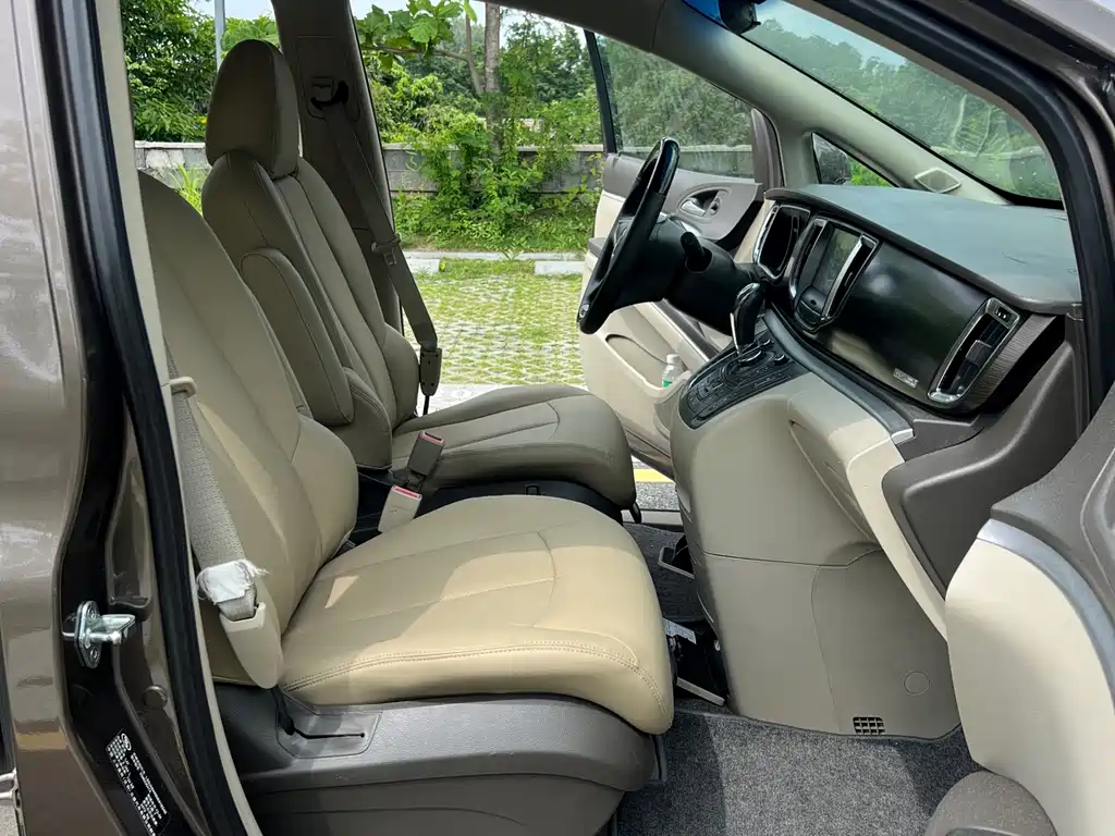 Buick GL8 2013 2.4L LT Luxury Business Executive Edition