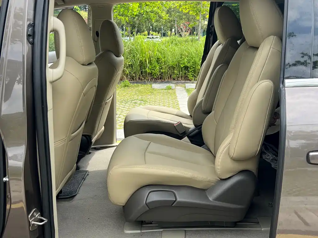 Buick GL8 2013 2.4L LT Luxury Business Executive Edition