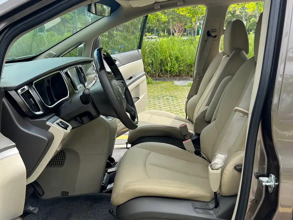 Buick GL8 2013 2.4L LT Luxury Business Executive Edition