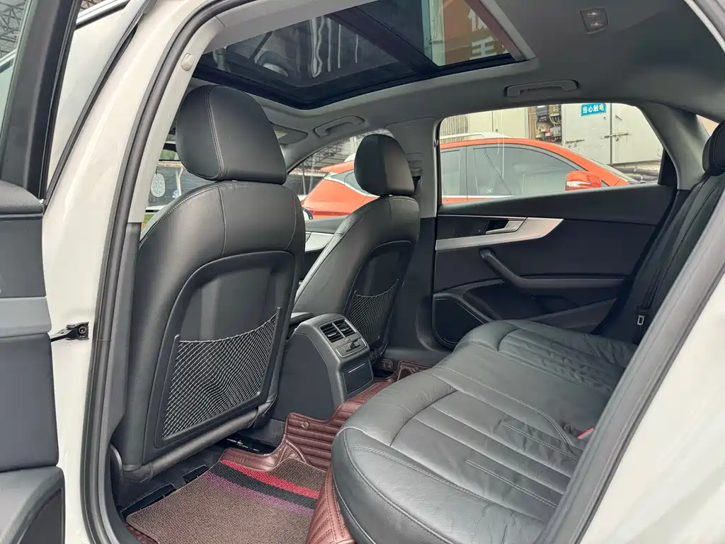 Audi A4L 2019 40 TFSI Fashion Edition China VI