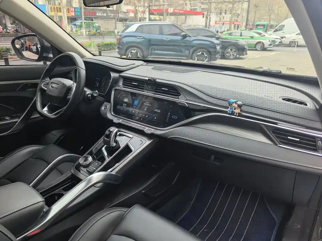 Geely Boyue 2020 1.8TD DCT Zhilian PRO