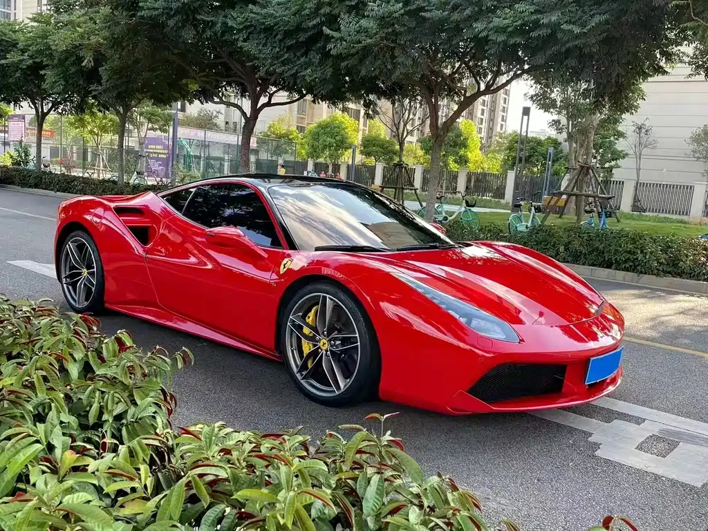 Ferrari 488 GTB 2015