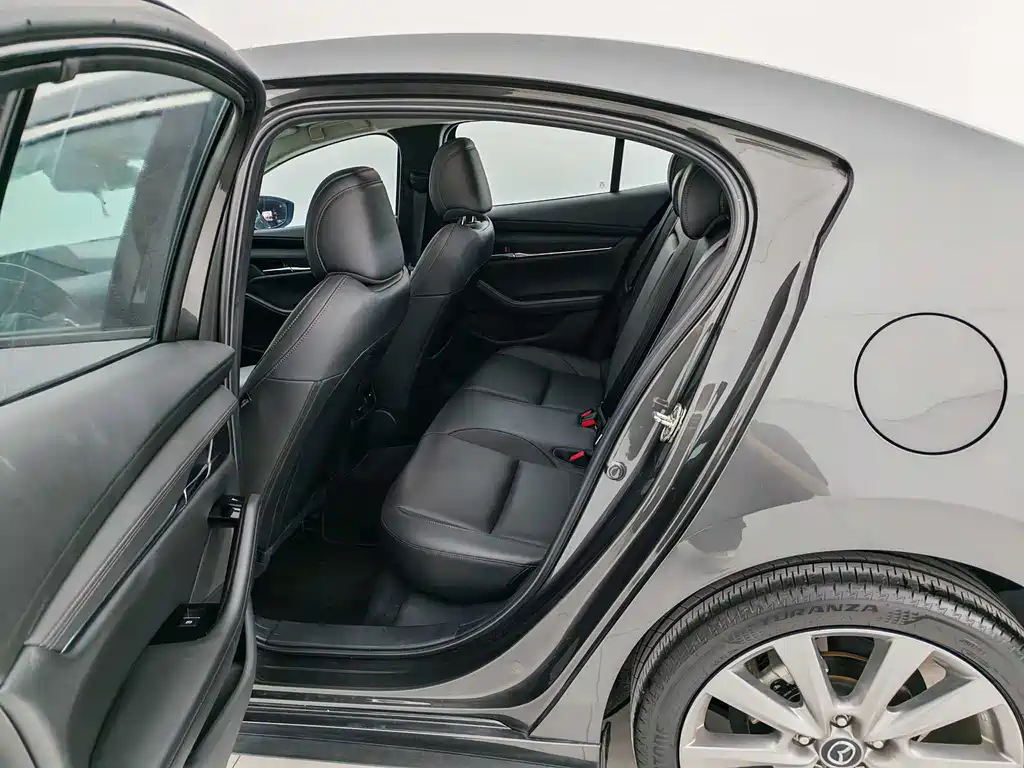 Mazda 3 Axela 2022 2.0L Automatic Zhiyao Edition
