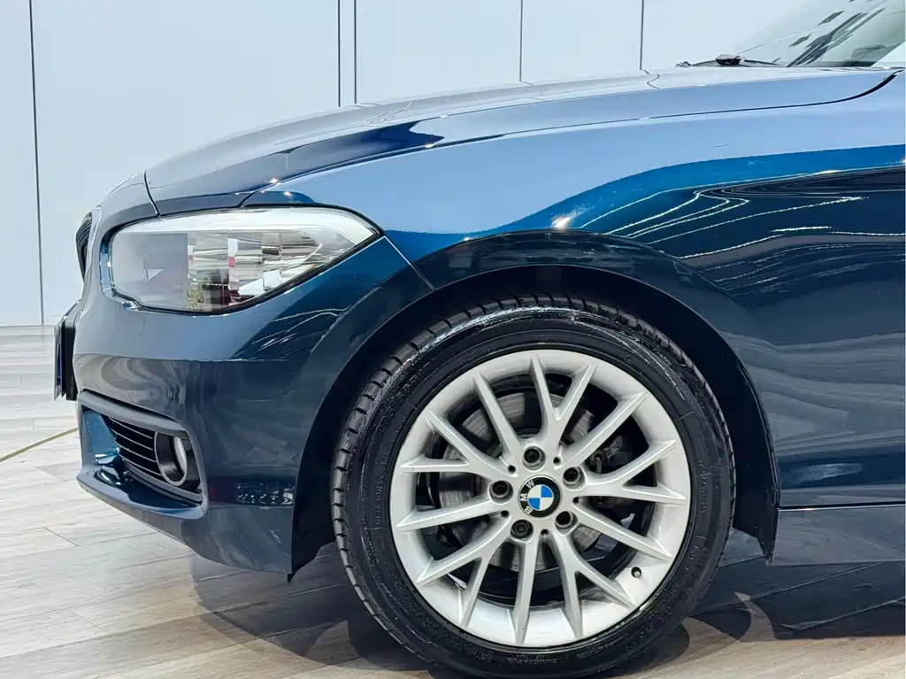 BMW 1 Series (import) 2015 120i Leading Edition