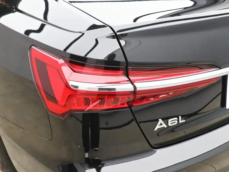 Audi A6L 2022 55 TFSI quattro Flagship Elegant Edition
