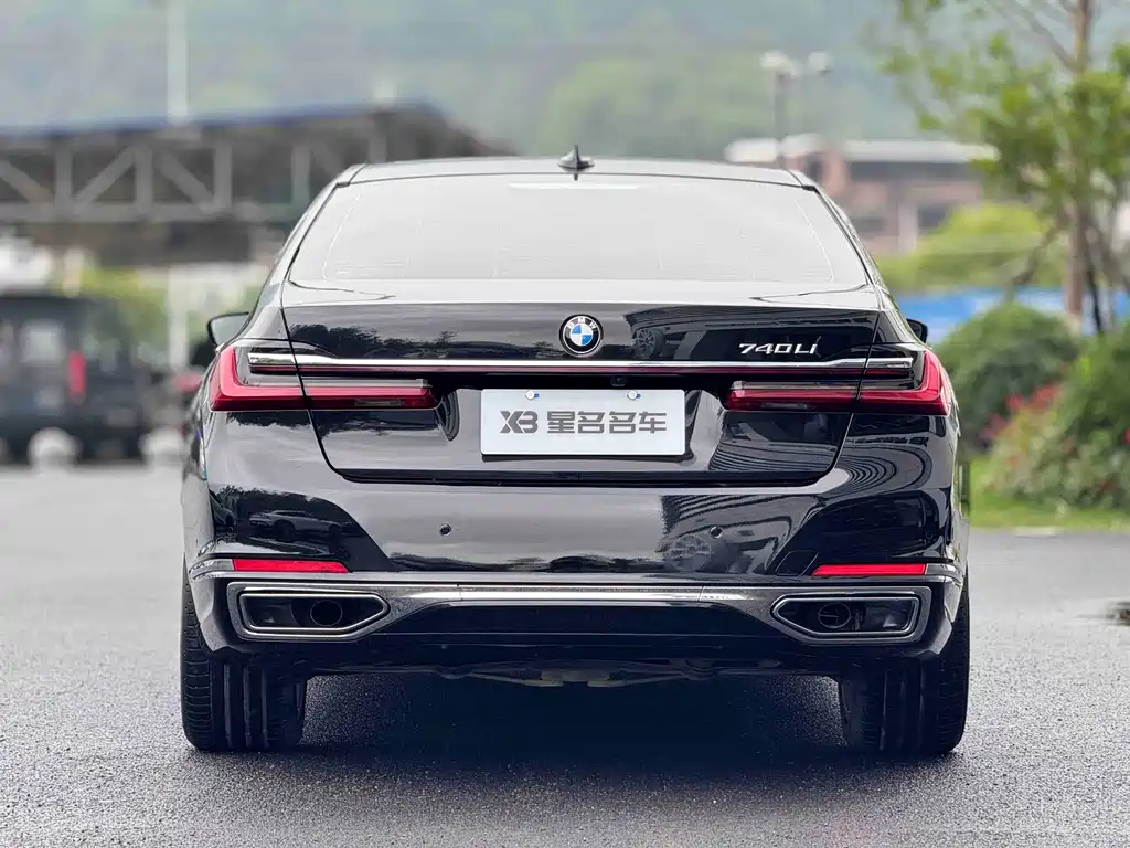 BMW 7 Series 2021 730Li Luxury Package