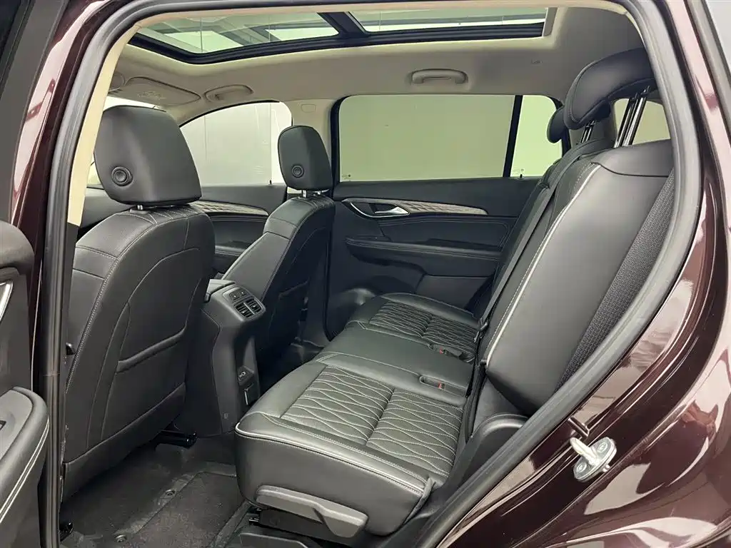 Buick Envision Plus 2021 Avenir 7-Seater