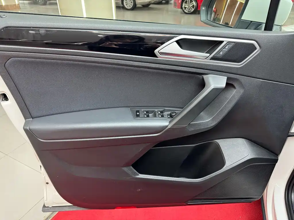 Tiguan L 2022 330TSI Automatic FWD Comfort Edition