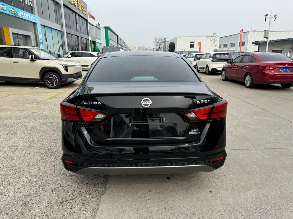 Nissan Altima 2020 Facelift 2.0T XL Upper AD1 Smart Navigation Edition
