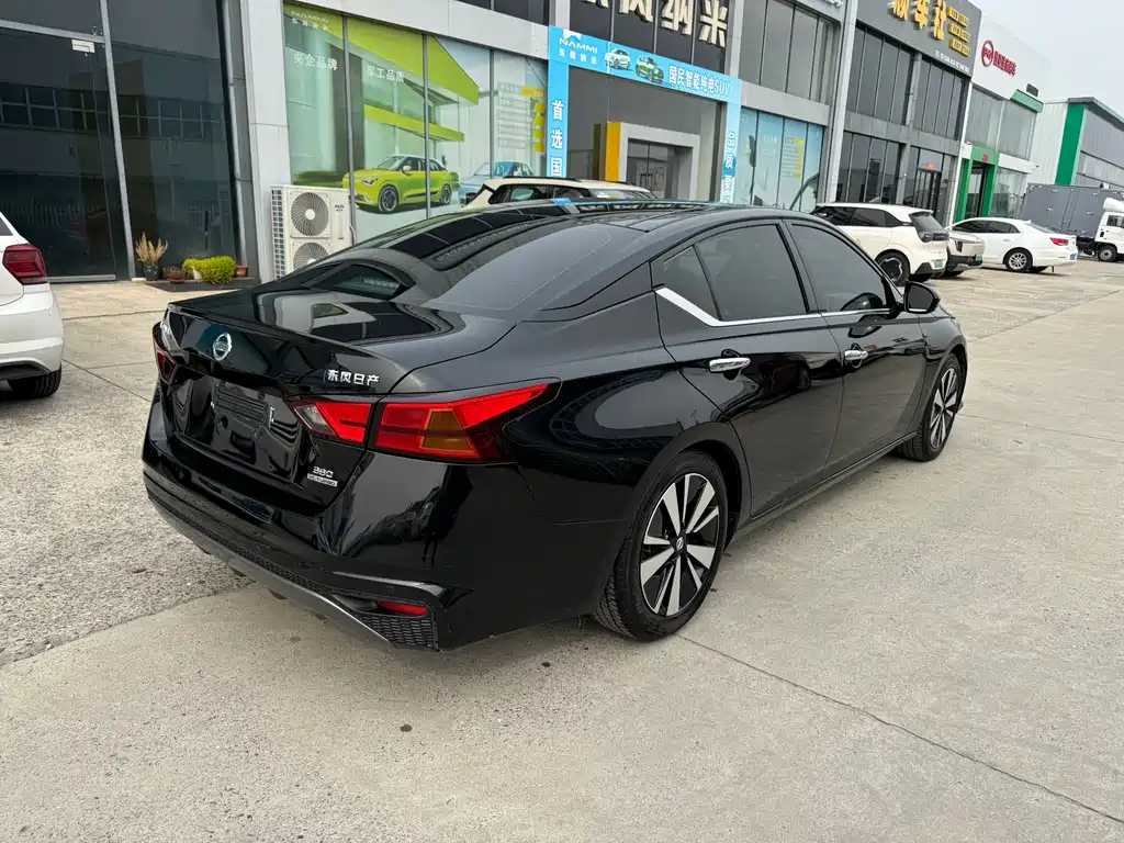 Nissan Altima 2020 Facelift 2.0T XL Upper AD1 Smart Navigation Edition