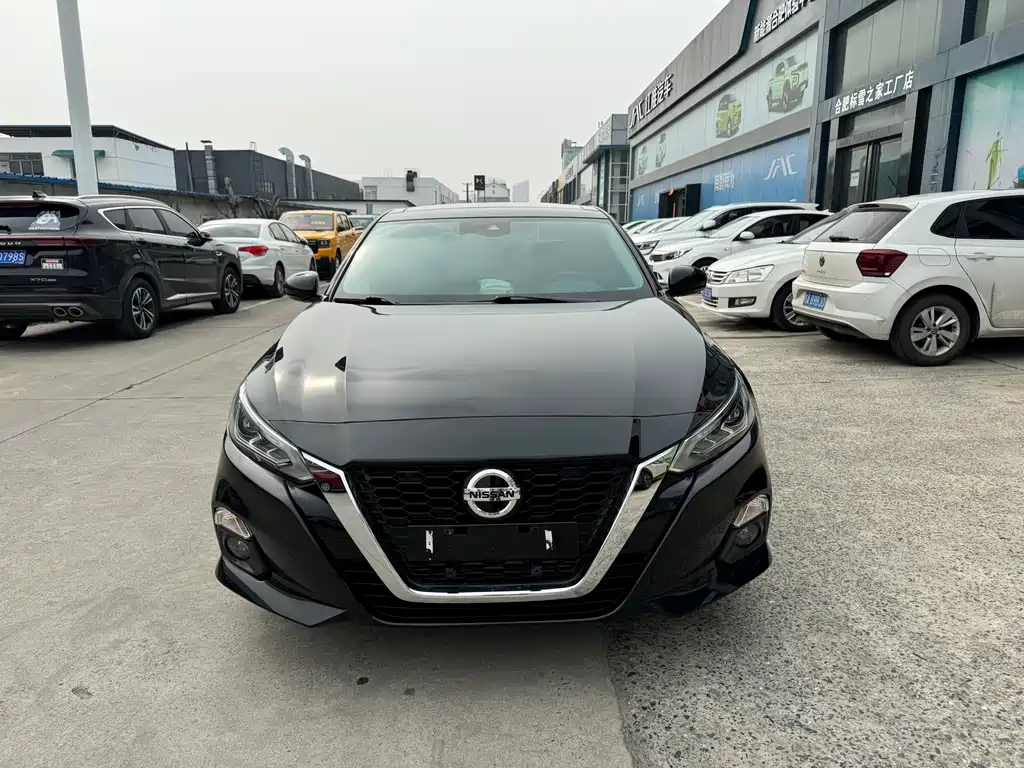 Nissan Altima 2020 Facelift 2.0T XL Upper AD1 Smart Navigation Edition
