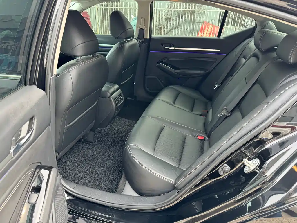 Nissan Altima 2020 Facelift 2.0T XL Upper AD1 Smart Navigation Edition