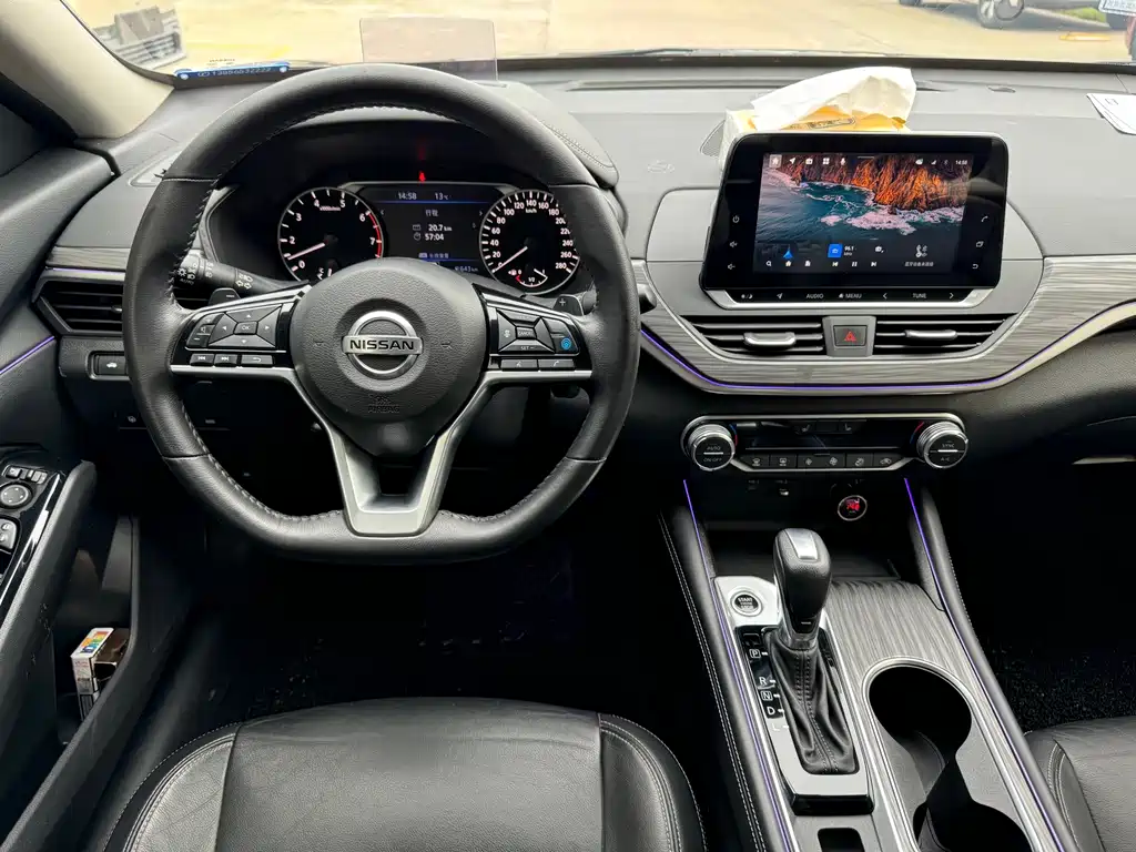 Nissan Altima 2020 Facelift 2.0T XL Upper AD1 Smart Navigation Edition