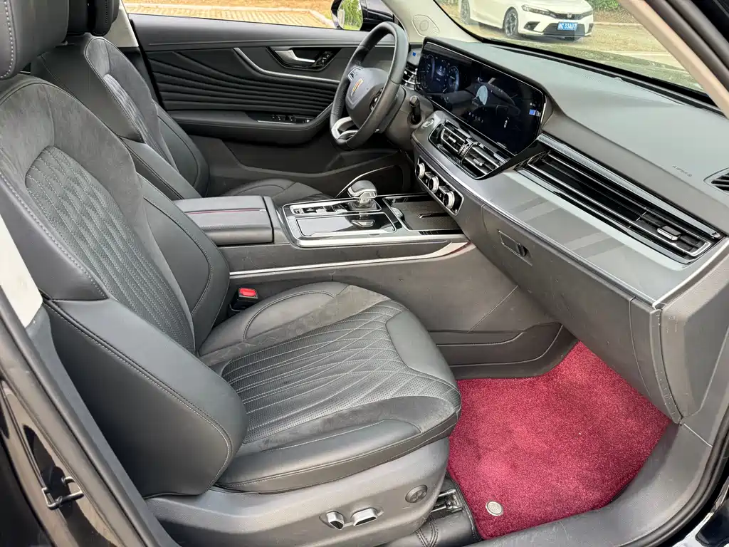 Hongqi HS5 2023 2.0T AWD Qi Xiang Pro