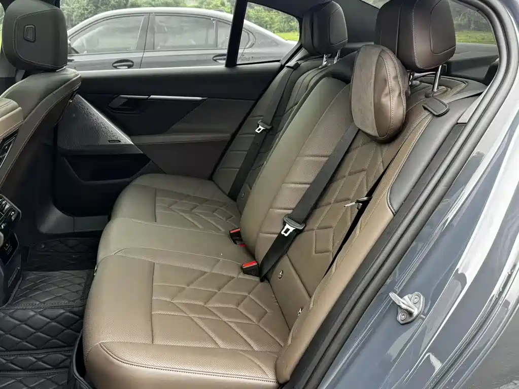 BMW 5 Series 2024 model 525Li M Sport Package