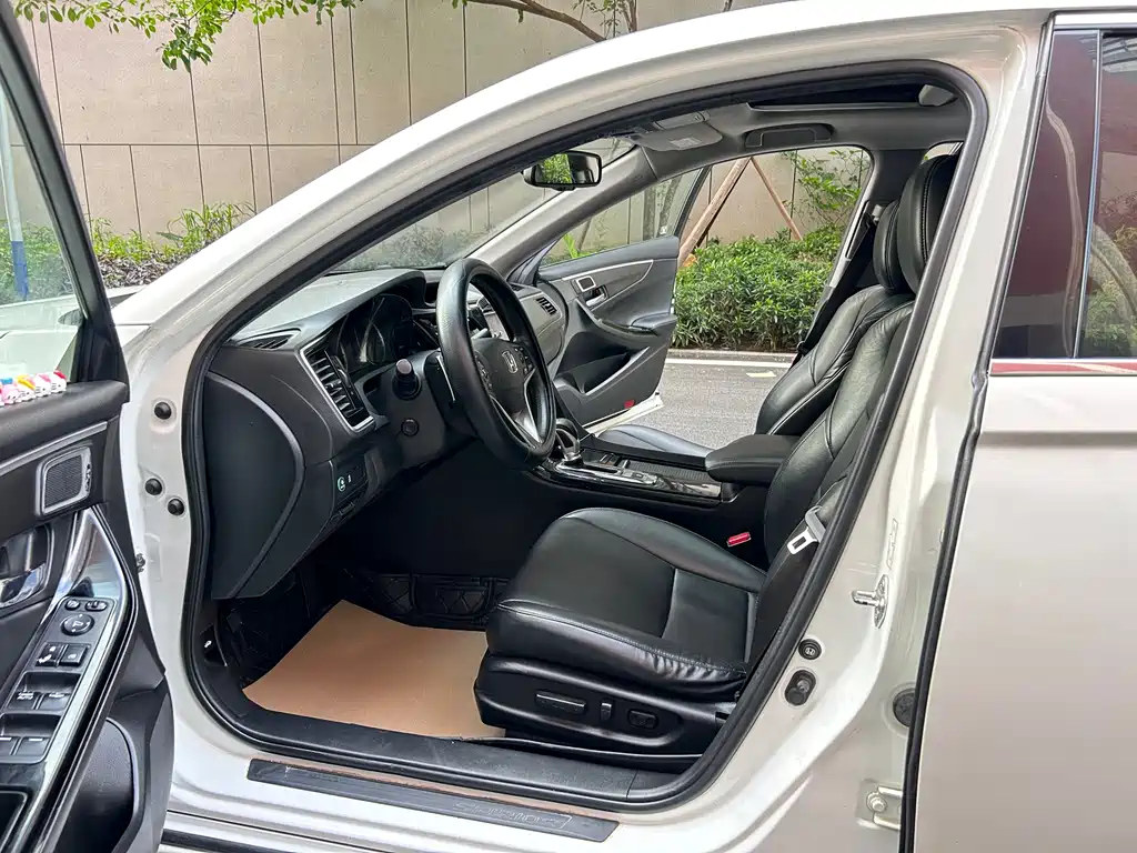 Honda Spirior 2015 2.0L Prestige Edition