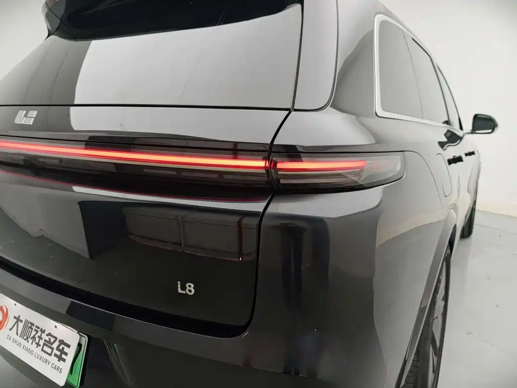 Li Auto L8 2024 Pro