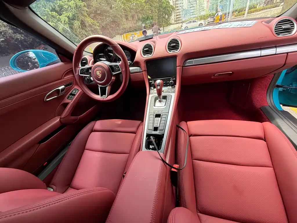 Porsche 718 Boxster 2.0T 2020