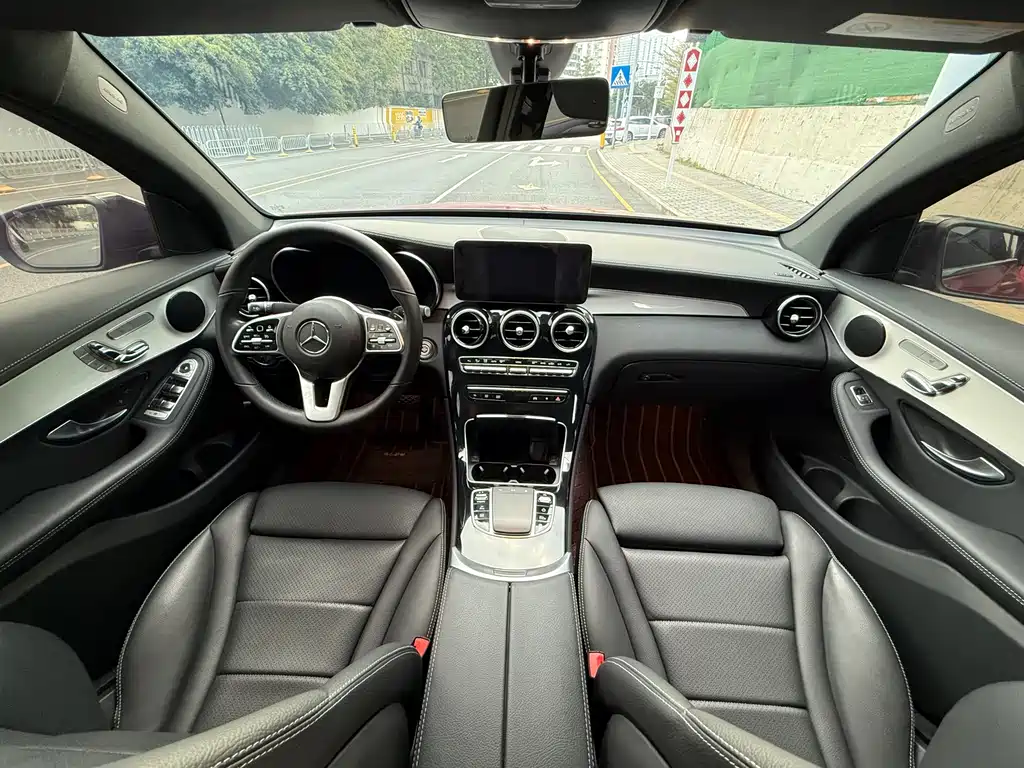 Mercedes-Benz GLC Coupe 2021 GLC 260 4MATIC Coupe SUV