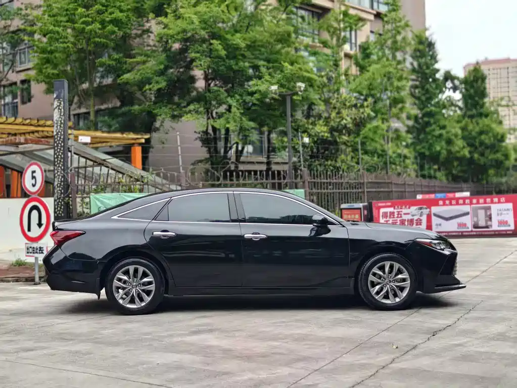Avalon 2019 2.0L Luxury Edition China VI