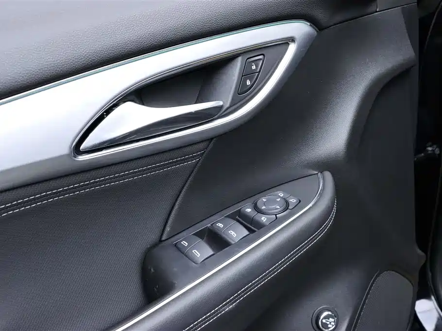 Buick Envision Plus 2025 28T FWD Platinum Edition