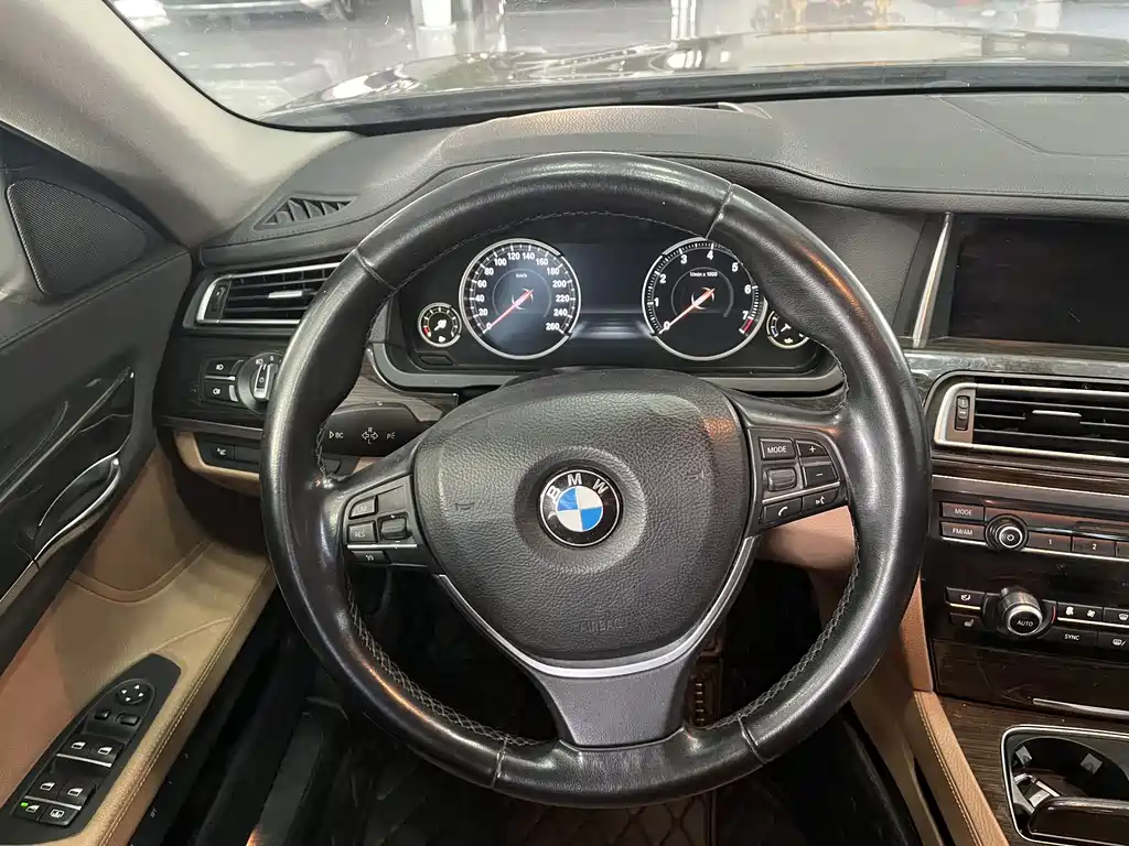 BMW 7 Series 2014 730Li Zhenxiang Edition