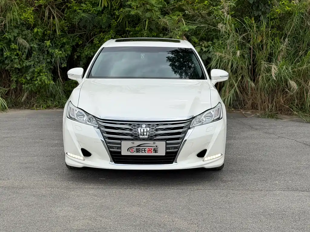 Toyota Crown 2015 2.0T Fashion Edition