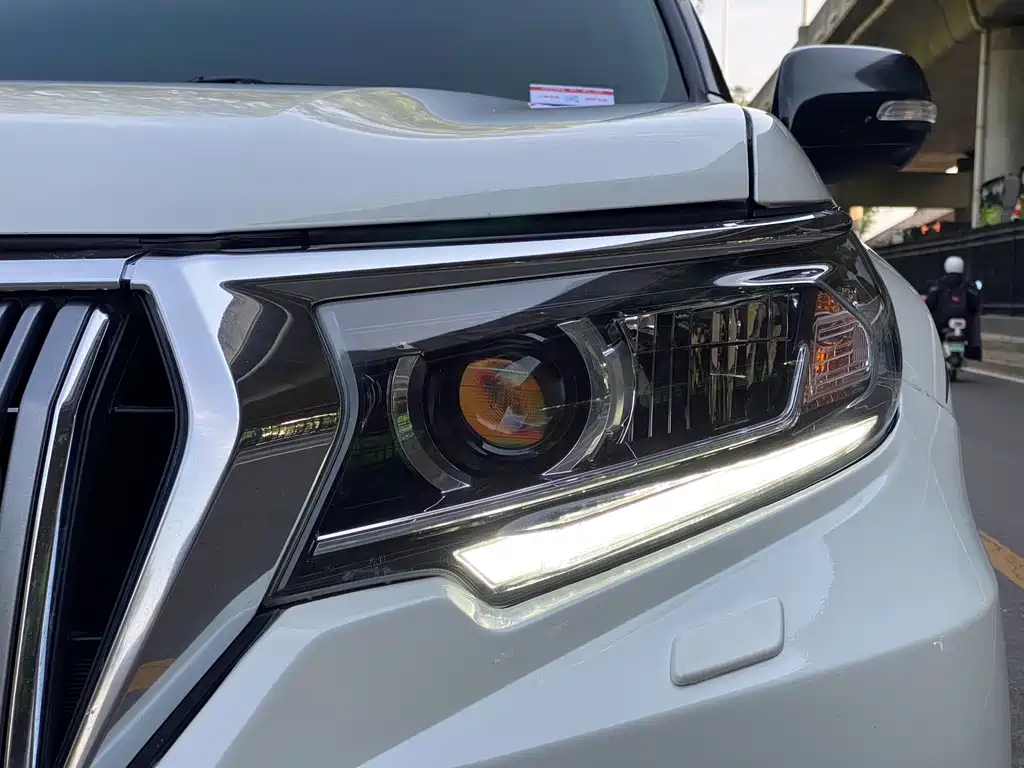 Prado 2018 3.5L Automatic TX-L Rear-Mounted Spare Tire