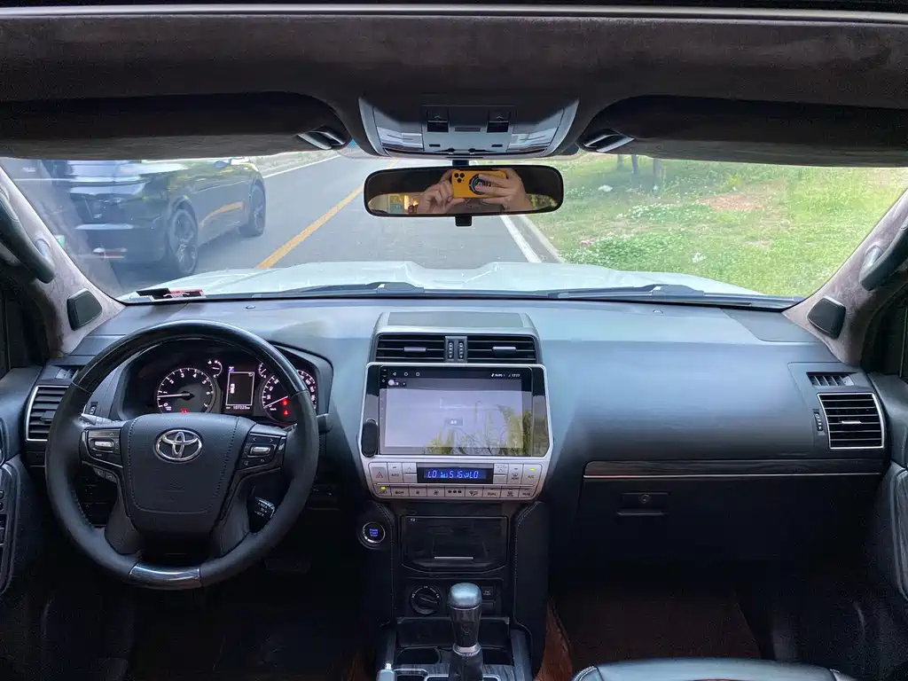 Prado 2018 3.5L Automatic TX-L Rear-Mounted Spare Tire