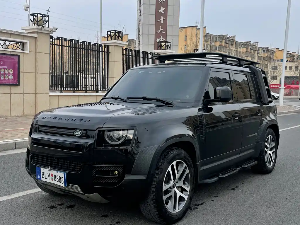 Land Rover Defender 2023 110 3.0T P400 Dark Special Edition