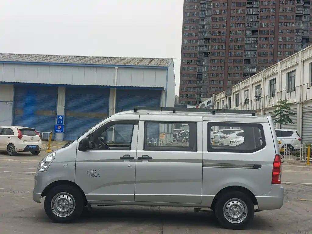 Wuling Rongguang S 2021 1.2L Standard Air Conditioning Edition 5-Seater LSI
