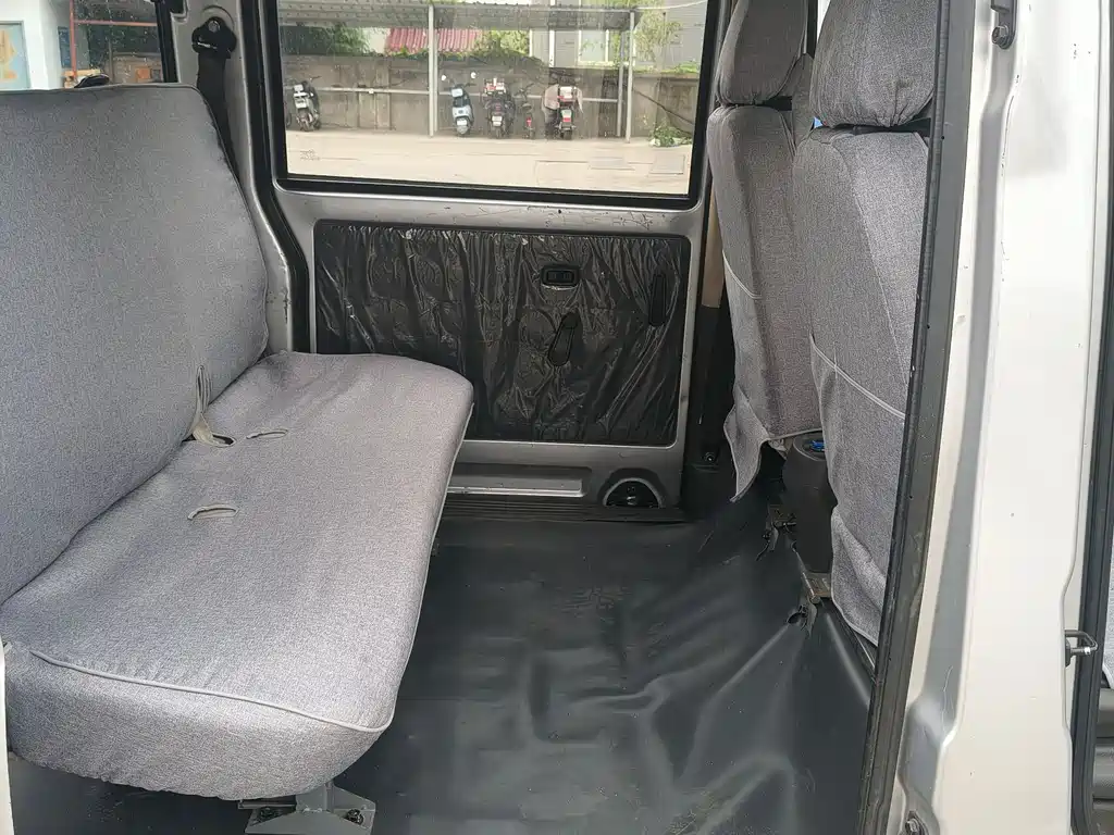 Wuling Rongguang S 2021 1.2L Standard Air Conditioning Edition 5-Seater LSI