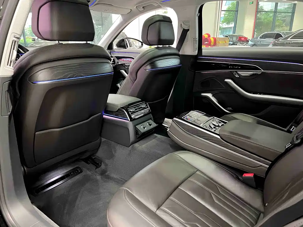 Audi A8L 2019 Facelift Plus 50 TFSI quattro Comfort