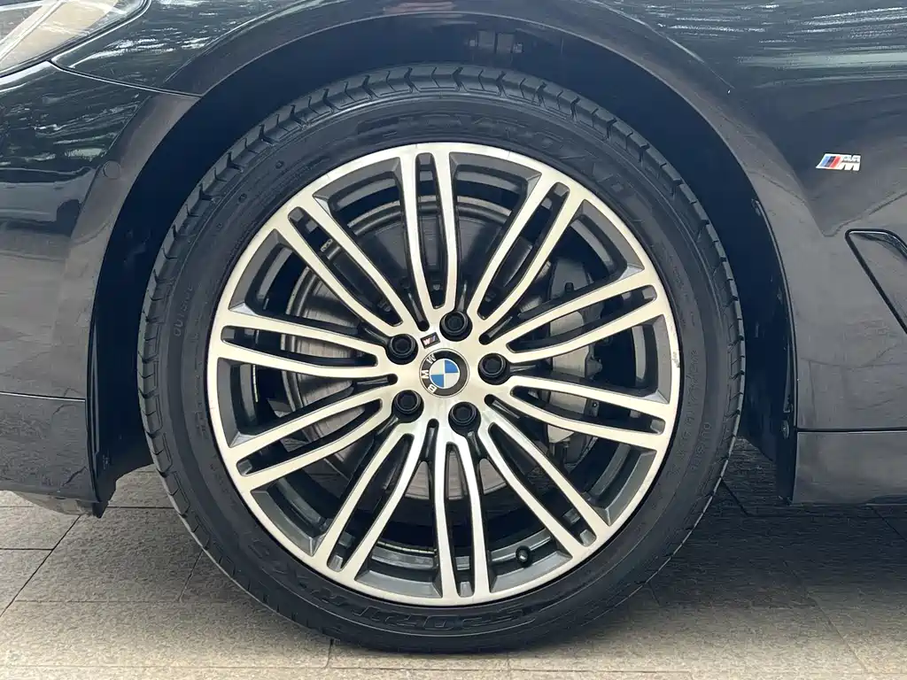 BMW 5 Series 2019 Facelift 530Li Leading Edition M Sport Package