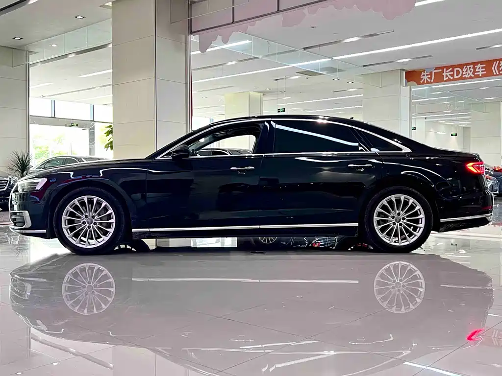 Audi A8L 50 TFSI quattro Comfort Plus 2019