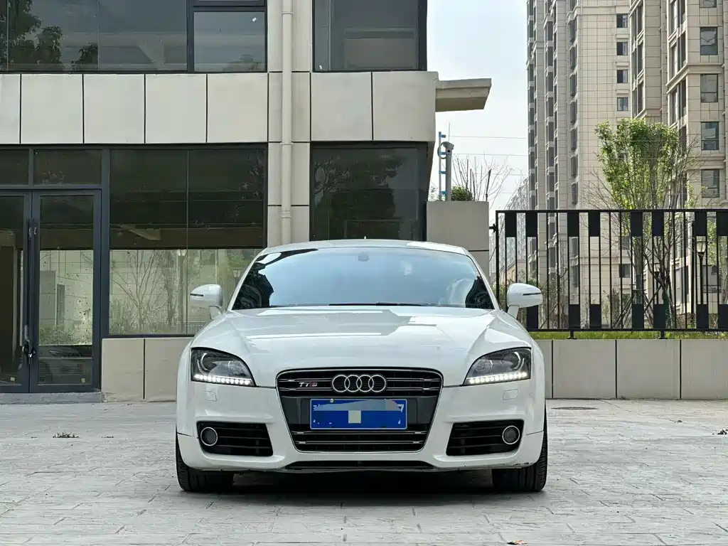 Audi TT 2011 TT Coupe 2.0TFSI