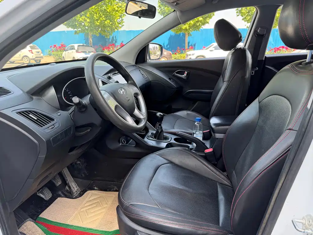 Hyundai ix35 2013 2.0L Manual 2WD Comfort GL China IV