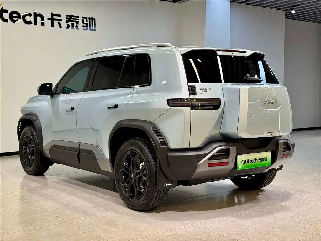Titan 3 2025 501KM RWD Max