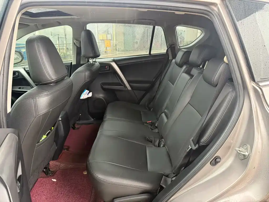 2016 Toyota RAV4 2.0L CVT FWD Fashion Edition China V