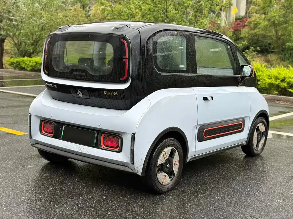 Baojun KiWi EV 2022 Artist Lite Edition Ternary Lithium