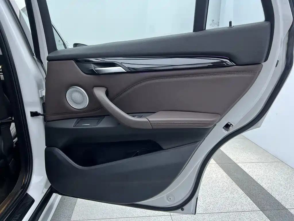 BMW X1 2021 sDrive20Li Premium