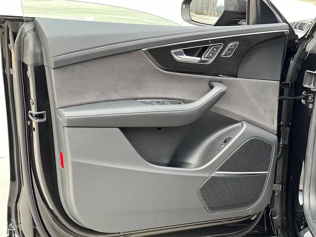 Audi Q8 2024 55 TFSI Prestige Dynamic Edition