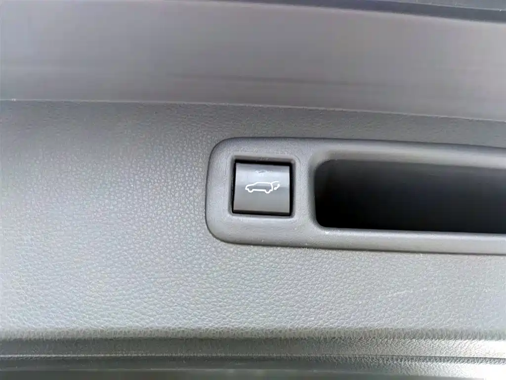 Toyota Crown Kluger 2023 2.5L HEV AWD Premium