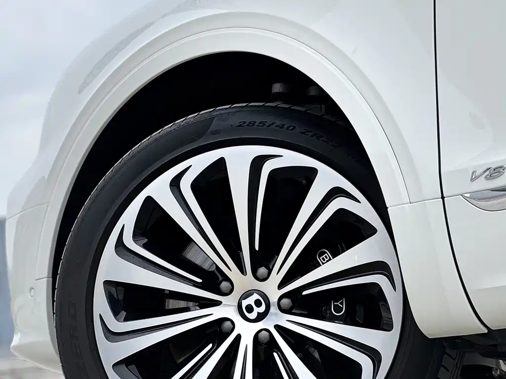 Bentley Bentayga 2022 4.0T V8