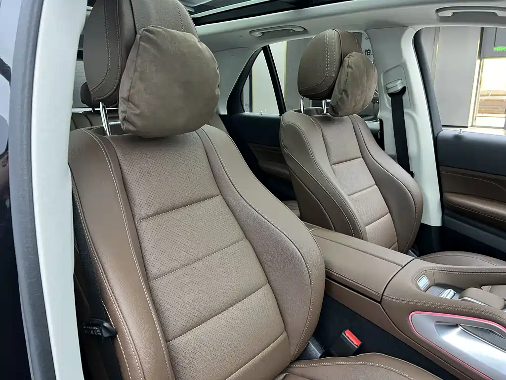 Mercedes-Benz GLE 450 4MATIC Luxury 2025
